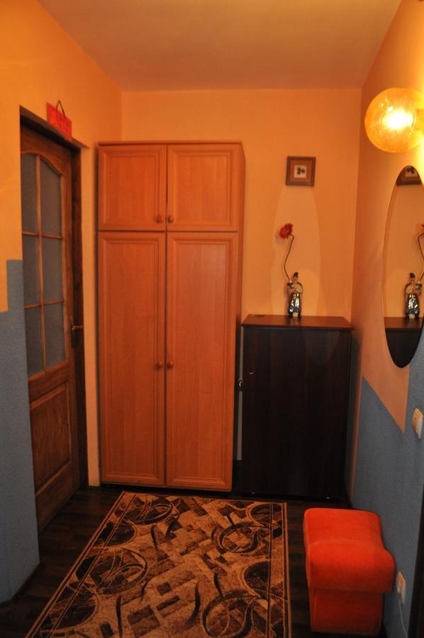 Spacious Apartment With Balcony Krementsjuk Eksteriør bilde